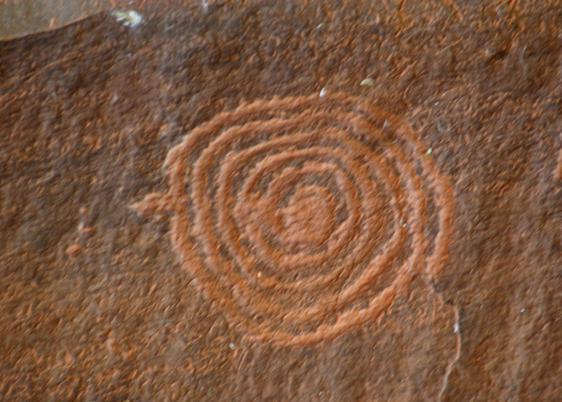 spiral petroglyph, rock carving, V-V ranch, Arizona